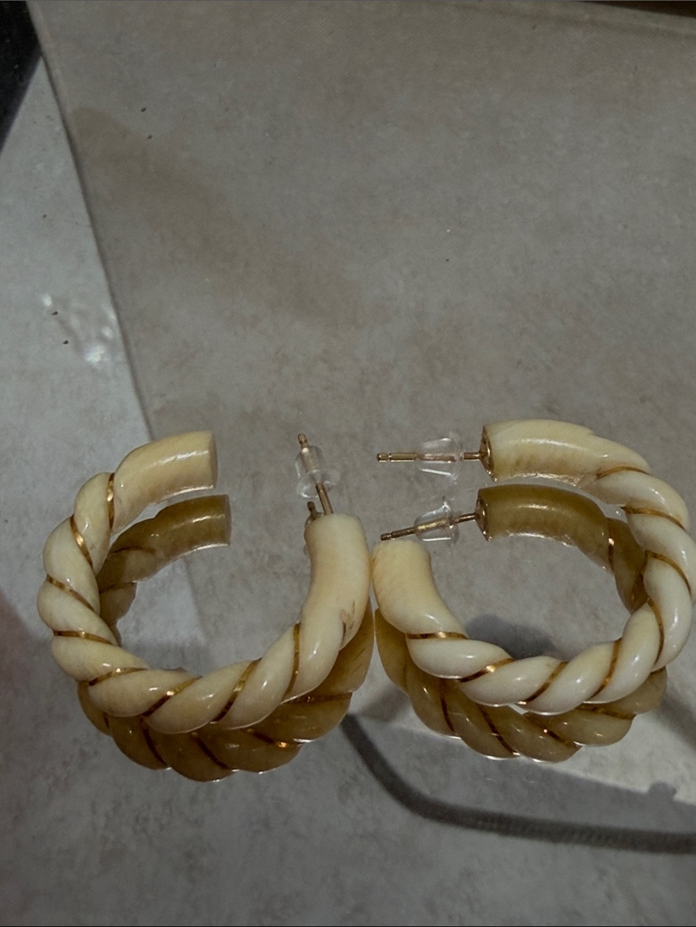 585 gold bone earrings - Picture 1 of 4